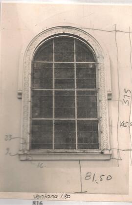 Basílica de Nuestra Señora de los Ángeles - Ventana