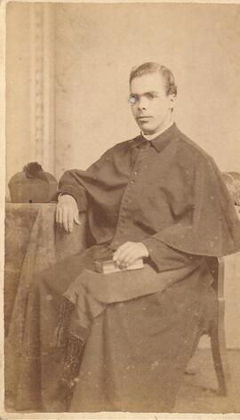 Sacerdote no identificado