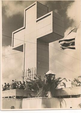 Cruz en el Congreso Eucarístico de Cartago