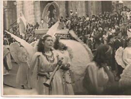 Procesión frente a las Ruinas de Cartago